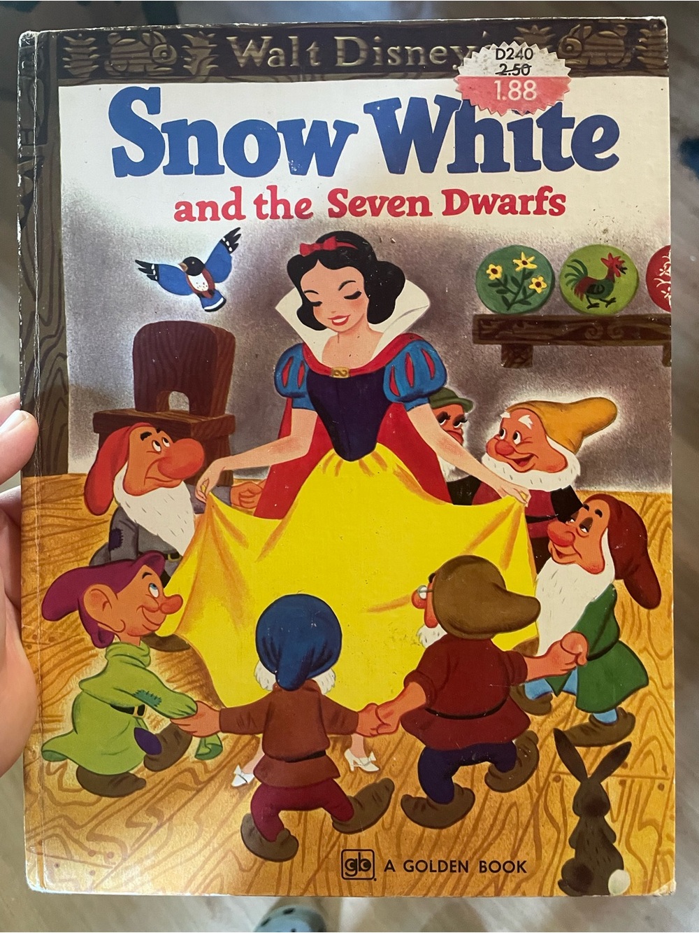 VINTAGE Snow White Book